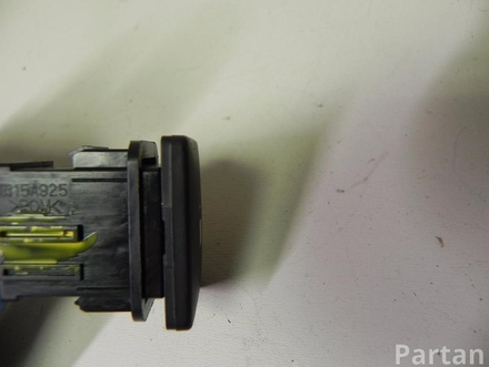 LEXUS 704-0G22 / 7040G22 CT (ZWA10_) 2012 Pushbutton for tank flap actuation