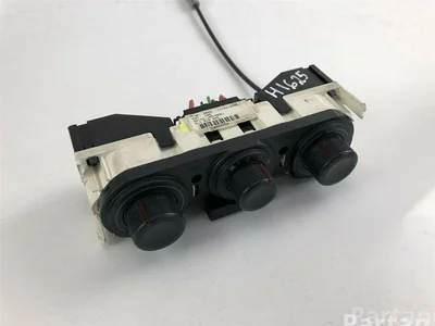 Seat 6L0819045 IBIZA III (6L1) 2003 Unité de commande - Image 1