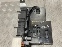 Mercedes-Benz 2129001406, 2129011004 CLS (C218) 2013 Boîte à fusibles