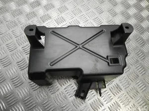 Mercedes-Benz A 231 800 01 18 / A2318000118 SL (R231) 2015 Boîte à fusibles