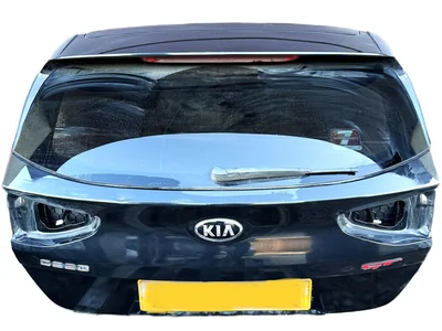 Kia CEE'D (CD) 2020 Couvercle de coffre - Image 1
