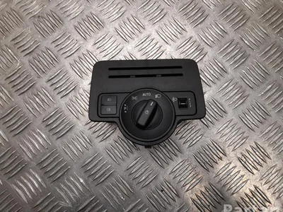 Mercedes-Benz A 447 689 10 39 / A4476891039 VITO Box (W447) 2021 Interrupteur de lumière - Image 1