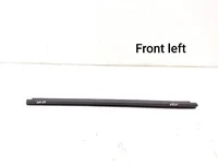 Mercedes-Benz A2477256301 EQB (X243) 2023 Durų sandariklis kairė priekis