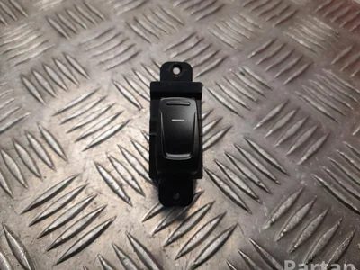 Ssangyong 85850-35100 / 8585035100 Tivoli Grand 2022 Bouton de lève-vitre Right Rear Left Rear Right Front - Image 1