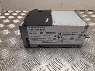 Mercedes-Benz A 213 900 00 34 / A2139000034 E-CLASS (W213) 2020 Radio / lecteur CD - Image 1