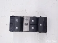 Hyundai 93571Q0710 i20 III (BC3, BI3) 2022 Langų pakėlimo mygtukas