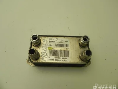 Mercedes-Benz A 099 500 23 00 / A0995002300 SLK (R172) 2014 Refroidisseur d'huile - Image 1