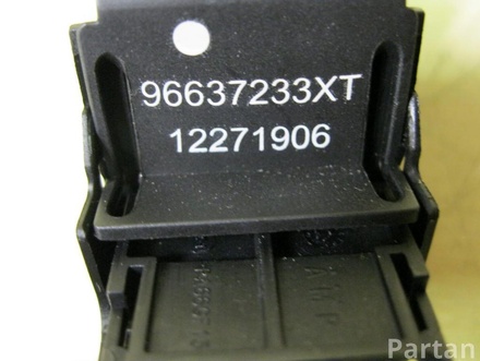 PEUGEOT 96637233XT 3008 2011 Steering column switch