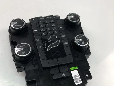 Volvo 31288103 V40 Hatchback 2017 Contrôle automatique de la climatisation - Image 1