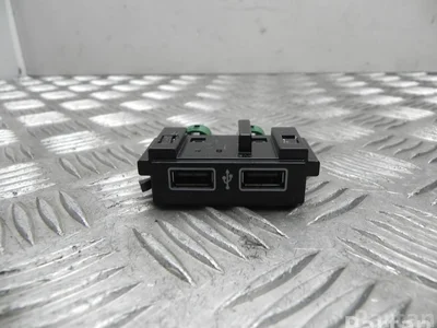 Volkswagen 2GA 863 324 B / 2GA863324B T-Cross (C11) 2019 Périphérique d'entrée - Image 1