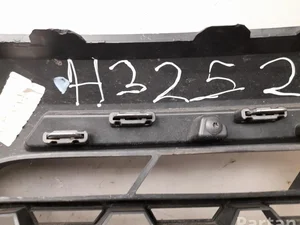 Renault 623108039R KANGOO III 2023 Grillades