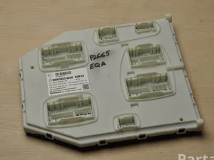 Mercedes-Benz A2479009015 EQA 2021 Unité de commande centrale pour système de confort