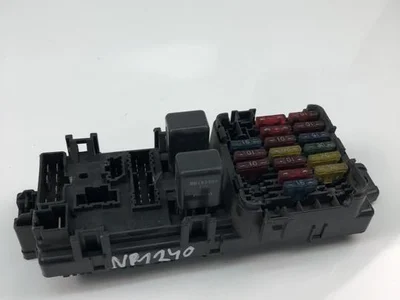 Mitsubishi 5A104464 ECLIPSE III (D5_A) 2004 Boîte à fusibles - Image 1