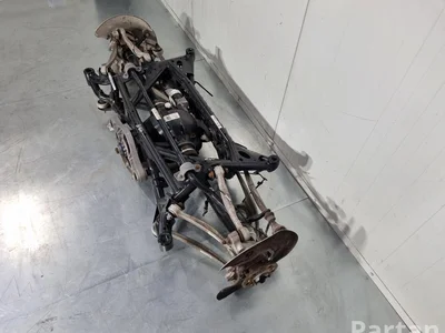 BMW 8746172, 874723908, 8091428, 8089855, 2284534, 2284777, 9504612, 9501825, 8091379, 8091380 M4 G82 2022 poutre d'essieu arrière - Image 1