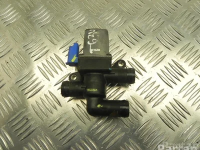 Renault A4535000140 Twingo Z.E 2022 Capteur de température de liquide de refroidissement - Image 1