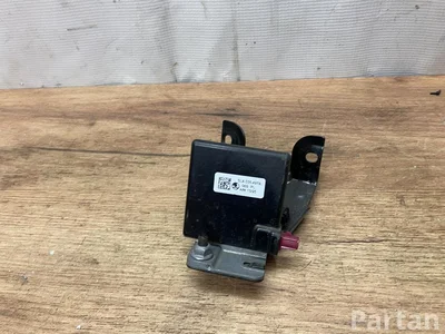 Škoda 5LA035497A ELROQ (PYL) 2025 Antennenverstärker - Bild 1
