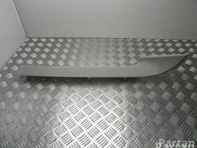 BMW 7329584 2 Gran Tourer (F46) 2018 Tapisserie voiture right side - Image 1