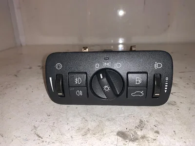 Volvo 30739415 XC60 2010 Interrupteur de lumière - Image 1