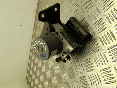 Opel 95367359 MOKKA / MOKKA X 2014 Unité de commande hydraulique ABS - Image 1