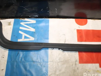 Volvo 30787224 C70 II Convertible 2008 Garniture de seuil right side - Image 1