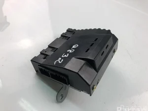 Honda 39186-SEA-G011-M1 / 39186SEAG011M1 ACCORD VII (CL, CN) 2010 Amplificateur de télévision