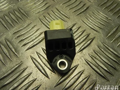 Toyota 89831-33050 / 8983133050 RAV 4 IV (_A4_) 2015 Capteur d'impact (systèmes d'airbag) - Image 1