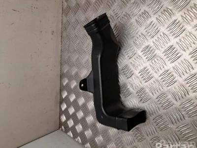 Porsche 970572431 PANAMERA (970) 2015 Prise d'air / Conduit d'air d'admission - Image 1