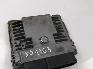 Seat 03F906070HB IBIZA IV (6J5, 6P1) 2011 Unité de contrôle moteur