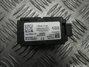 Tesla 1034601-00-C / 103460100C MODEL S 2018 Unité de contrôle pour la surveillance de la pression des pneus