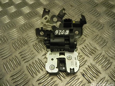 Škoda 5E0 837 505 / 5E0837505 OCTAVIA III Combi (5E5) 2014 Serrure - Image 1