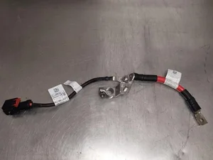 BMW 5A83C36 1 (F70) 2025 Kable akumulatora