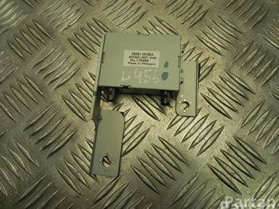 Nissan 282B1 HV00A / 282B1HV00A QASHQAI II (J11, J11_) 2018 Amplificateur d'antenne - Image 1