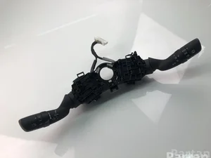 Toyota 17J916; 17J910 / 17J916, 17J910 COROLLA Stufenheck (_E18_, ZRE17_) 2016 Kombischalter Lenkstockschalter