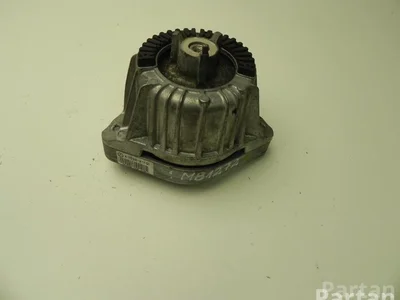 Mercedes-Benz A 172 240 14 17 / A1722401417 SLK (R172) 2014 Support moteur - Image 1