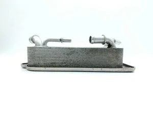 Porsche 971317023A PANAMERA (971) 2018 Radiador de aceite