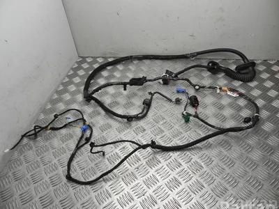 Tesla 1489052-00-E / 148905200E Model Y 2022 Harnais pour intérieur - Image 1