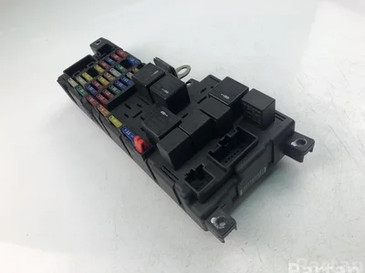 Volvo 8678449 S80 I (TS, XY) 2005 Saugiklių dėžė - Nuotrauka 1