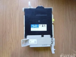 Toyota 89221-52250 , 82730-52L70-C / 8922152250, 8273052L70C VERSO S (_P12_) 2012 Boîte à fusibles