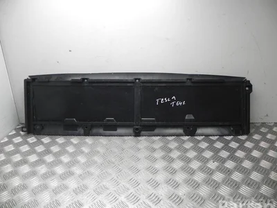 Tesla 1601582-00-B / 160158200B Model Y 2022 Garniture /moulage - Image 1