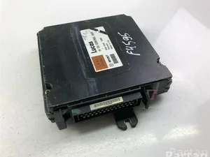 Saab 8789661 900 II 1995 Unités de contrôle