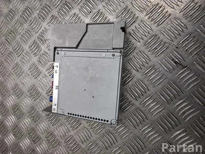 Mercedes-Benz A 447 900 40 17 / A4479004017 EQV (W447) 2020 Radio / lecteur CD - Image 1