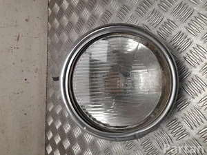 Mercedes-Benz W110 200D 1965 Lampa przednia z lewej