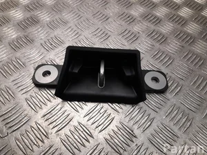 Polestar 80008264 4 2025 Verrouiller l'attaquant