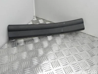 BMW 7 326 812 / 7326812 X1 (F48) 2016 Support pour la garniture - Image 1