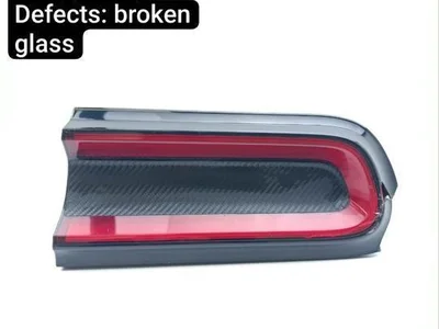 Dodge 68403954 CHALLENGER coupe 2019 Lampy tylne z prawej USA - Obraz 1