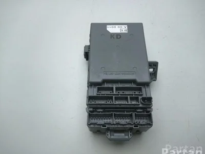 Honda 5253 5LE, 52535LE / 52535LE, 52535LE CIVIC VIII Hatchback (FN, FK) 2007 Saugiklių dėžė - Nuotrauka 1