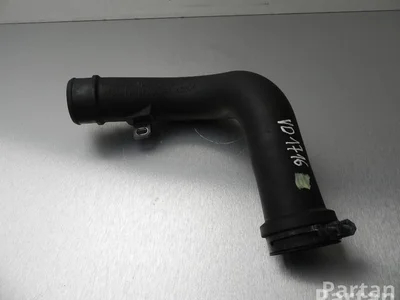 Mazda R2AA-13231 / R2AA13231 6 Saloon (GH) 2011 Prise d'air / Conduit d'air d'admission - Image 1