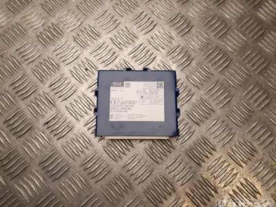 Toyota 89990-47051 / 8999047051 PRIUS (_W3_) 2012 Unité de contrôle pour l'accès et l'autorisation de démarrage (kessy) - Image 1