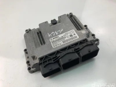 Peugeot 9805947580; 0281019820 / 9805947580, 0281019820 208 2013 Unité de contrôle moteur - Image 1