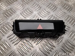 Audi 85E 925 301 AG / 85E925301AG Q5 GUB 2025 Выключатель аварийки